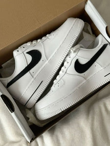 Urban Air Low Sneakers – White & Black Edition